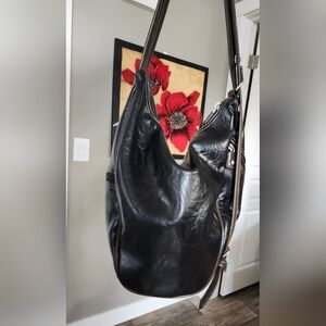 Mouflon, Vtg Leather convertible backpack Or Sling Bag.